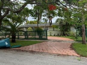 6081 SW 109th Court, Miami FL 33173
