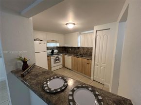 4205 N University Drive 112, Sunrise FL 33351