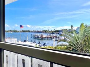 231 E Lantana Road 202, Lantana FL 33462