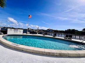 231 E Lantana Road 202, Lantana FL 33462