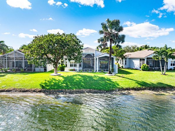 9557 Vercelli Street, Lake Worth FL 33467