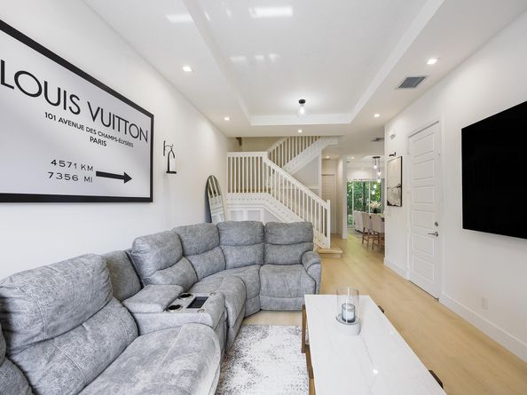 1120 Pioneer Way, Royal Palm Beach FL 33411