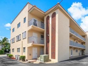 331 SW 8th Street 2CE, Boca Raton FL 33432