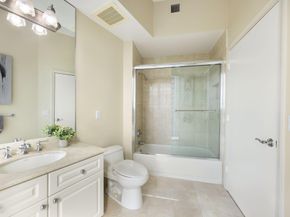 111 SE 8th Ave PH1701, Fort Lauderdale FL 33301