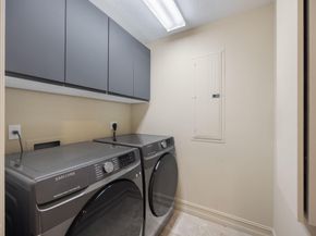 111 SE 8th Ave PH1701, Fort Lauderdale FL 33301