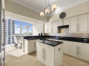 111 SE 8th Ave PH1701, Fort Lauderdale FL 33301