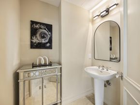 111 SE 8th Ave PH1701, Fort Lauderdale FL 33301