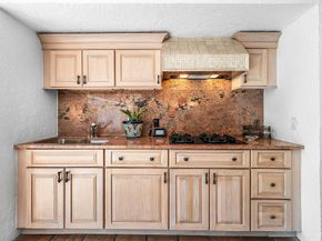 112 Glenbrook Court, Atlantis FL 33462