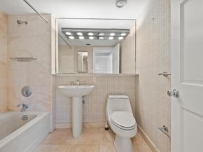 369 S Lake Drive 2e, Palm Beach FL 33480