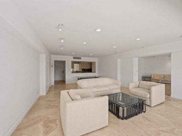 369 S Lake Drive 2e, Palm Beach FL 33480