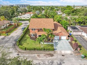 3999 NE 15th Ave, Oakland Park FL 33334