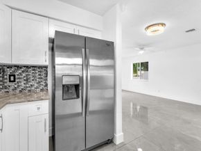 2731 NW 9th St, Pompano Beach FL 33069