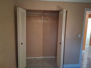 1349 Seaview, North Lauderdale FL 33068