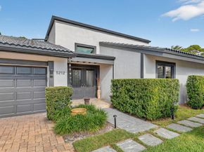 5212 Foxpointe Circle SE, Delray Beach FL 33445