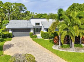 5212 Foxpointe Circle SE, Delray Beach FL 33445