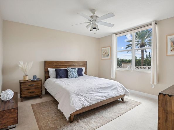 806 E Windward Way 217, Lantana FL 33462