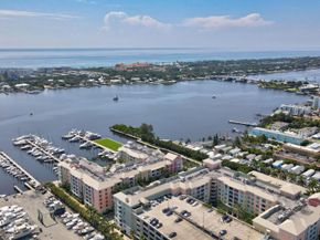 806 E Windward Way 217, Lantana FL 33462