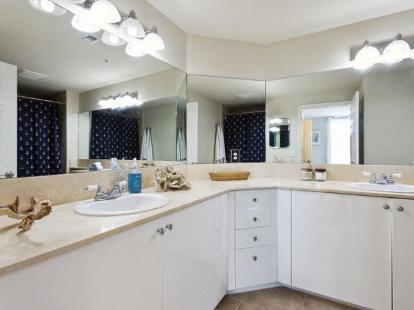 806 E Windward Way 217, Lantana FL 33462