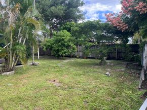 621 SW 68th Avenue, Pembroke Pines FL 33023