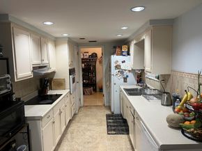 621 SW 68th Avenue, Pembroke Pines FL 33023