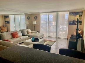 1 Las Olas Circle 1415, Fort Lauderdale FL 33316
