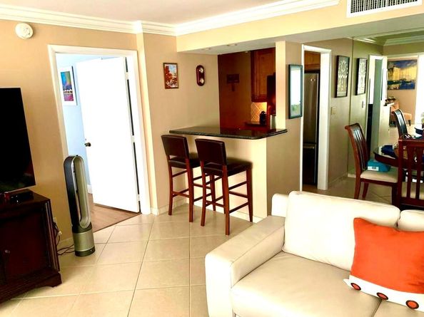 1 Las Olas Circle 1415, Fort Lauderdale FL 33316