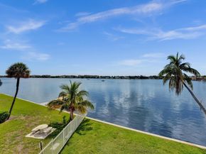 231 E Lantana Road 304, Lantana FL 33462