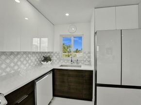 231 E Lantana Road 304, Lantana FL 33462