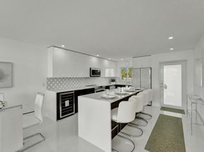 231 E Lantana Road 304, Lantana FL 33462