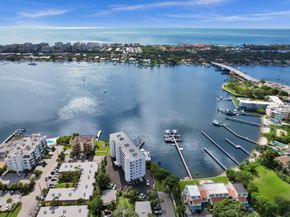 231 E Lantana Road 304, Lantana FL 33462