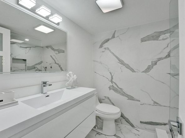 231 E Lantana Road 304, Lantana FL 33462