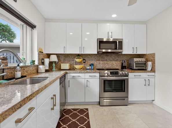2534 SE 14th Street, Pompano Beach FL 33062