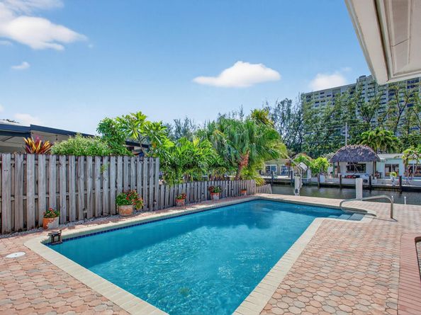 2534 SE 14th Street, Pompano Beach FL 33062