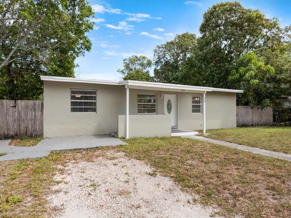 1134 NW 18th Avenue, Fort Lauderdale FL 33311
