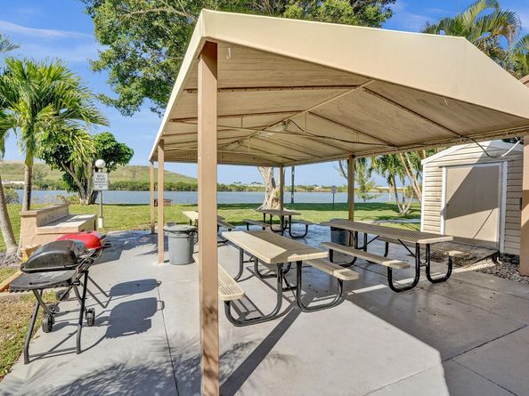 4550 NW 18th Ave 604, Deerfield Beach FL 33064