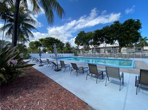 1001 Hillcrest Court 108, Hollywood FL 33021