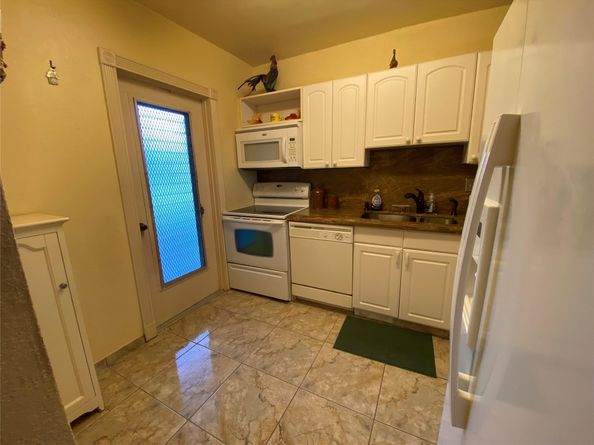 1001 Hillcrest Court 108, Hollywood FL 33021