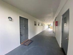 1001 Hillcrest Court 108, Hollywood FL 33021