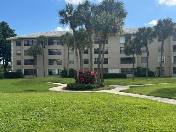 3521 Village Boulevard 104, West Palm Beach FL 33409
