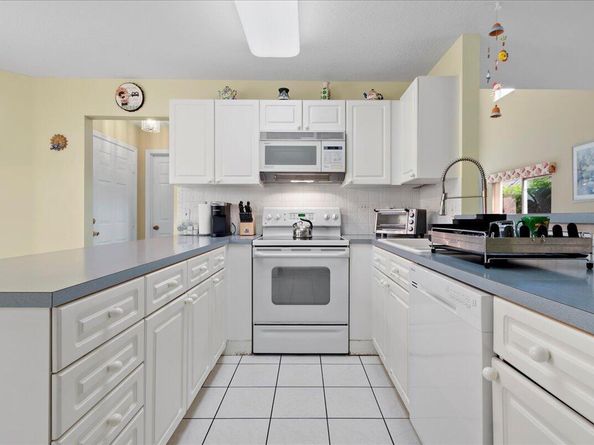 1007 Island Manor Drive, Greenacres FL 33413