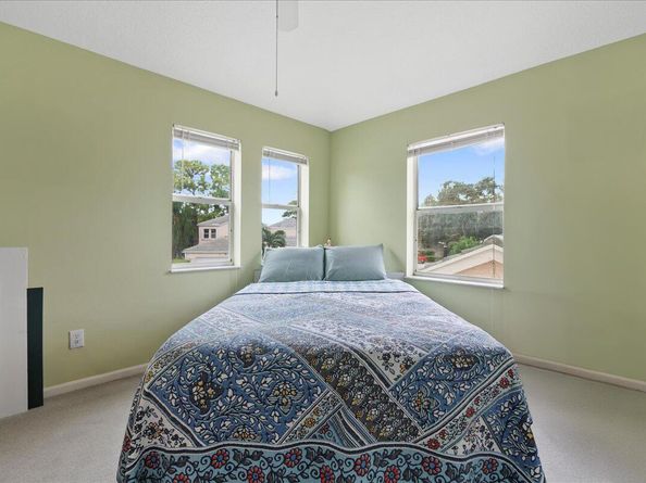 1007 Island Manor Drive, Greenacres FL 33413