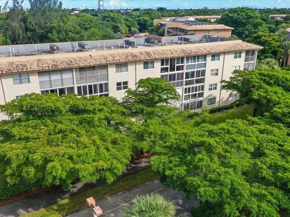 1601 Abaco Dr A4, Coconut Creek FL 33066