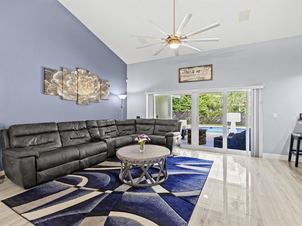 4191 NW 58th Street, Coconut Creek FL 33073