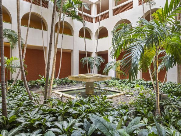 2 N Breakers Row Row Ph4, Palm Beach FL 33480