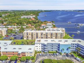 896 N Federal Highway 431, Lantana FL 33462