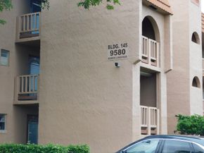 9580 Sunrise Lakes Blvd 202, Sunrise FL 33322