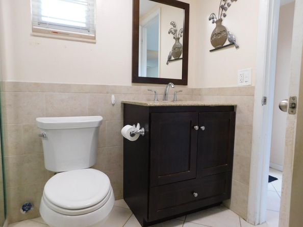 9580 Sunrise Lakes Blvd 202, Sunrise FL 33322