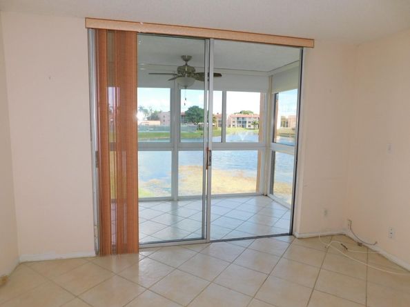 9580 Sunrise Lakes Blvd 202, Sunrise FL 33322