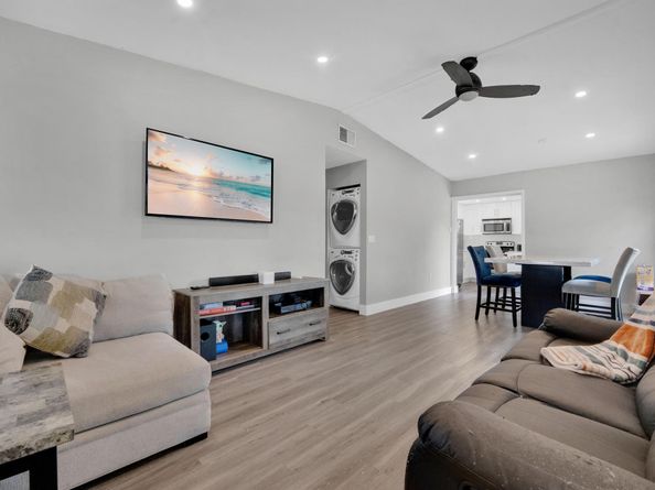 1841 NW 26th Avenue, Fort Lauderdale FL 33311