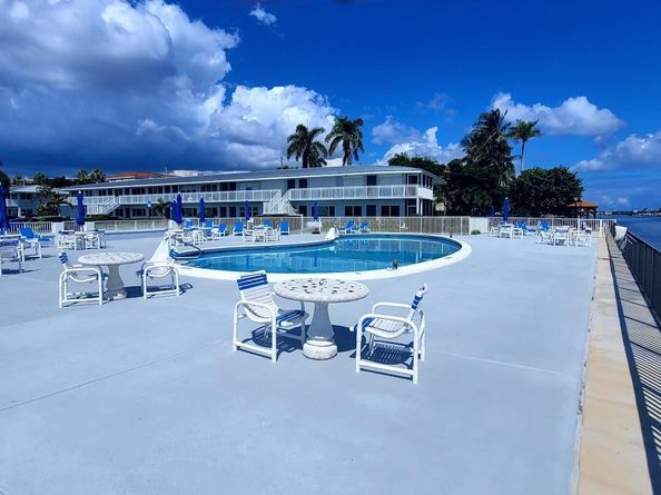 2542 S Federal Highway 11, Boynton Beach FL 33435